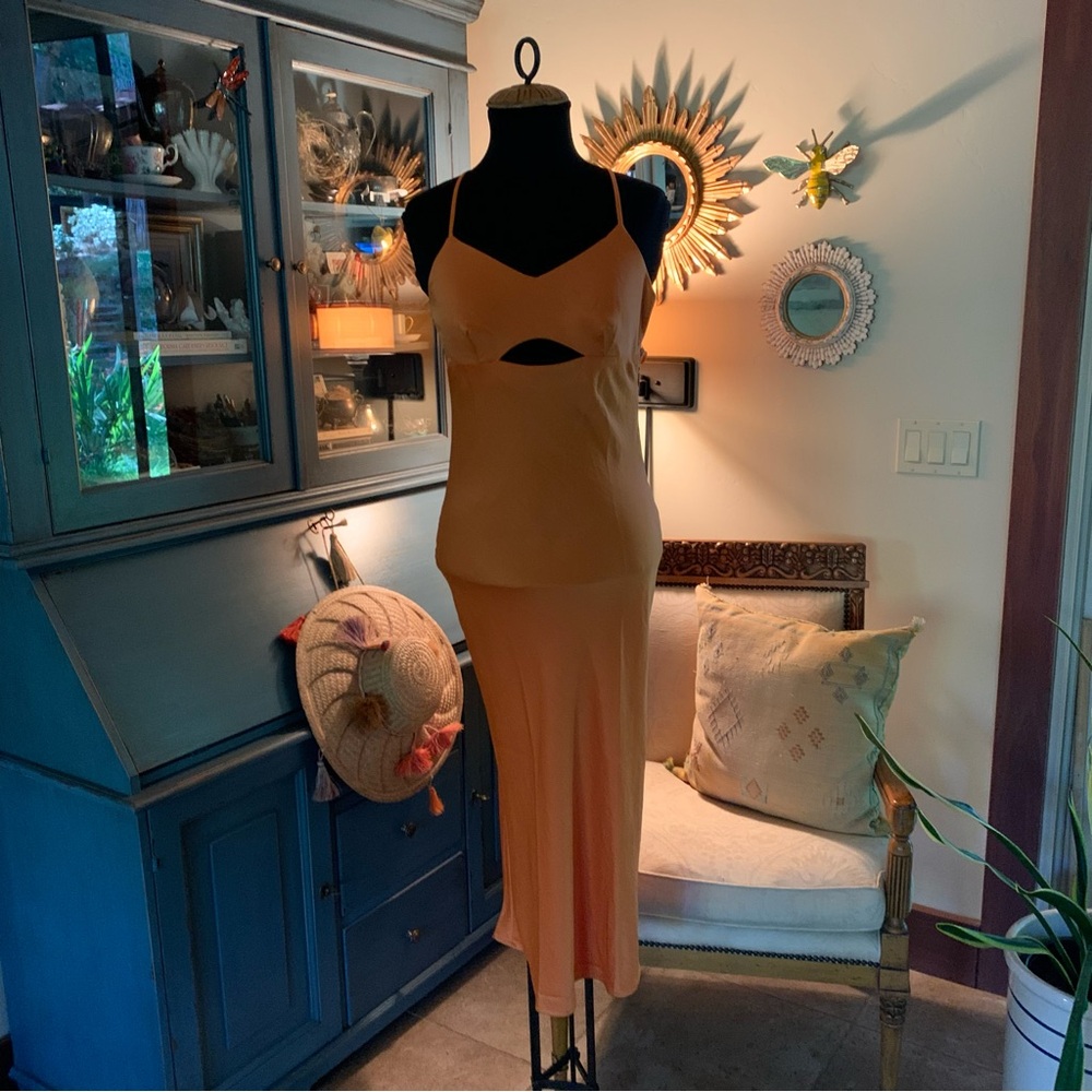 ***NWT*** HOUSE OF HARLOW 1960 SATIN MIDI DRESS